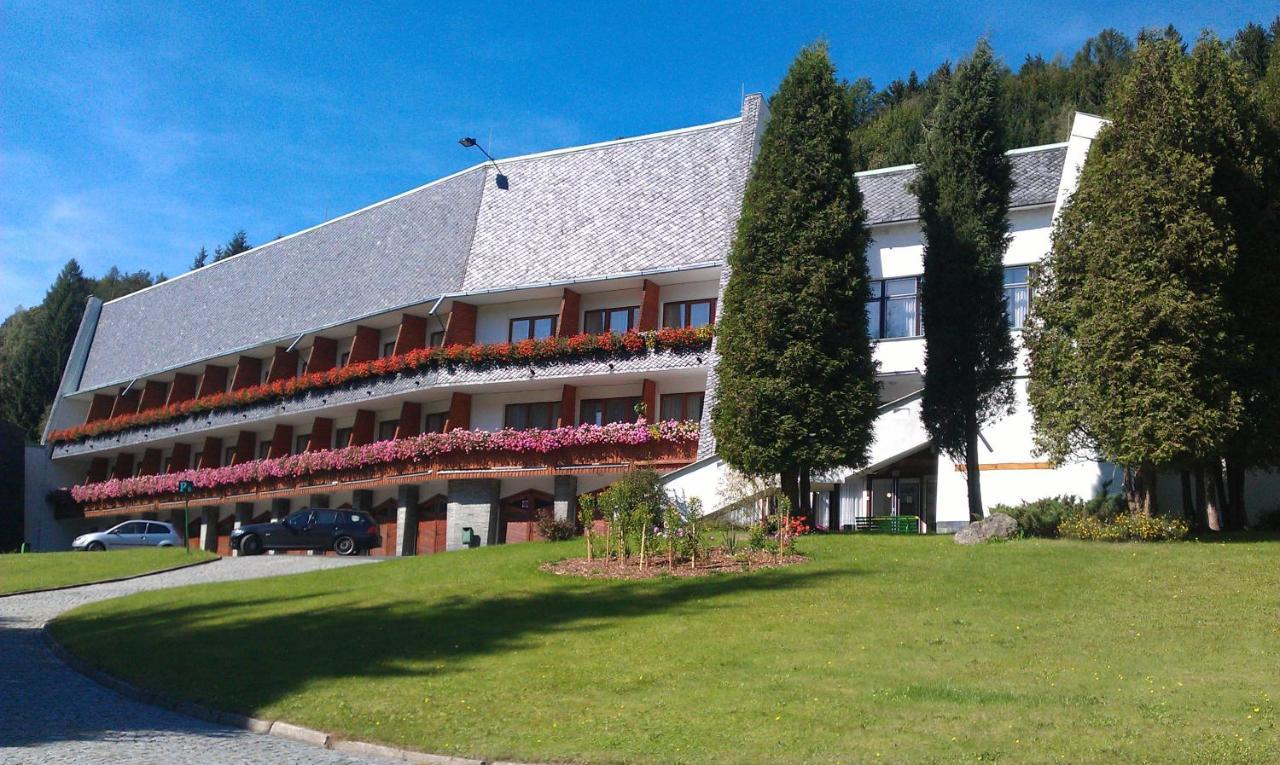 Horsky Hotel Neptun Malá Morávka エクステリア 写真