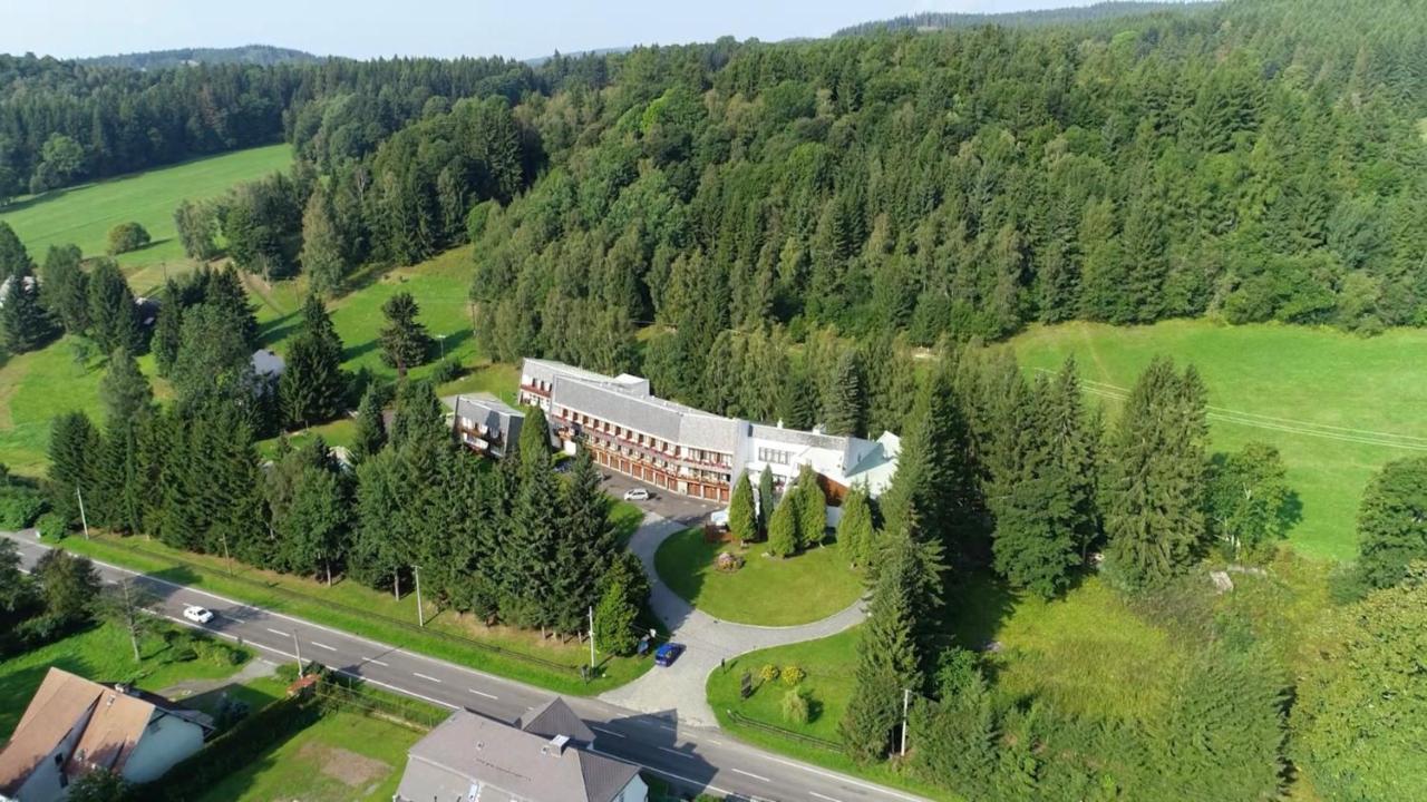 Horsky Hotel Neptun Malá Morávka エクステリア 写真
