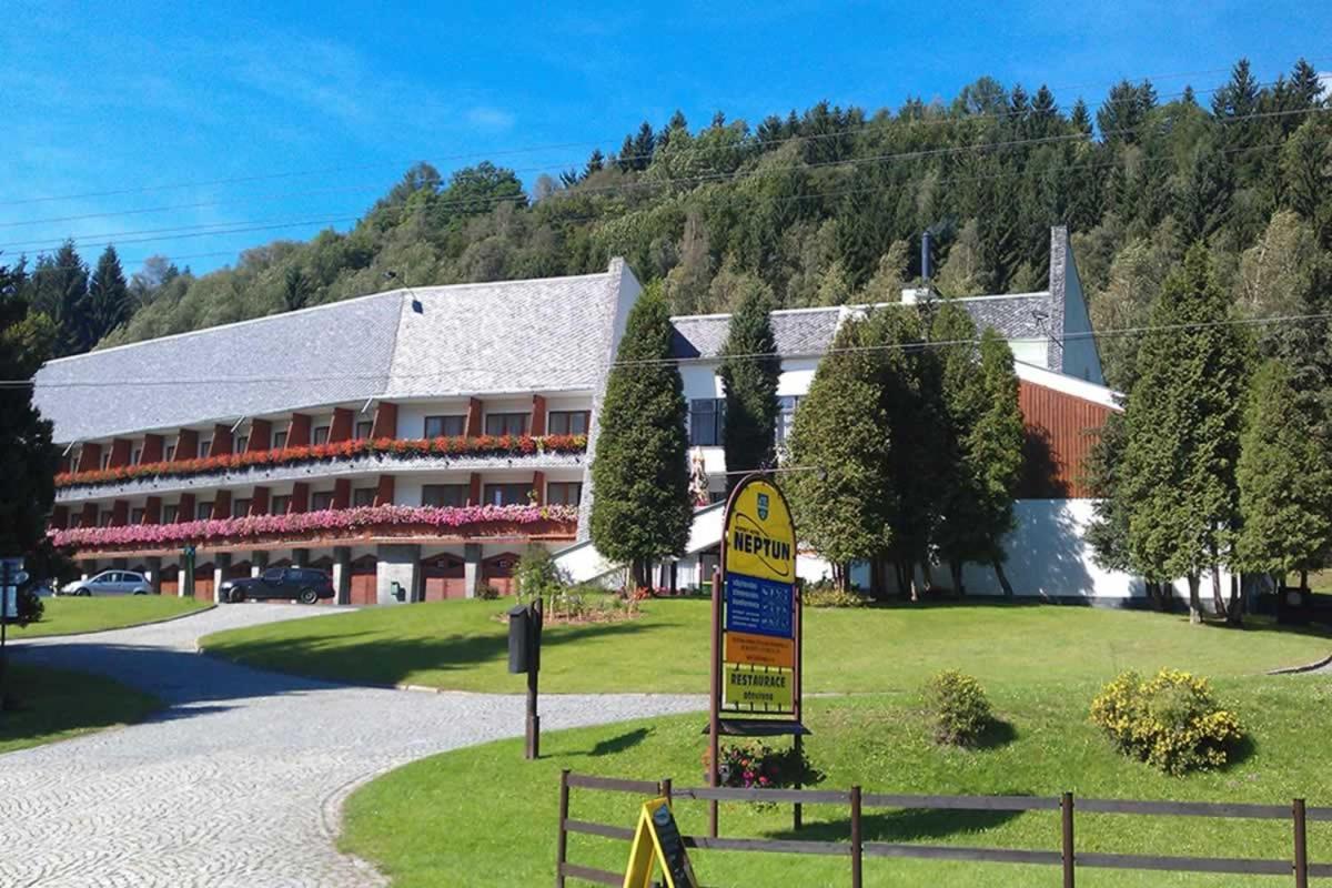 Horsky Hotel Neptun Malá Morávka エクステリア 写真